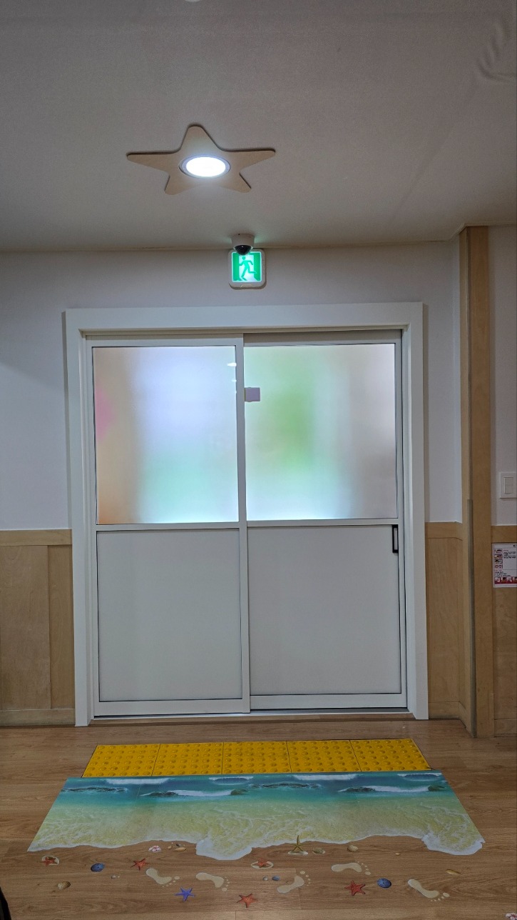 KakaoTalk_20250906_125445860_02.jpg