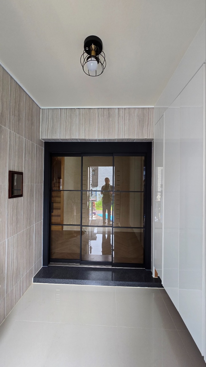 KakaoTalk_20250619_105225663_04.jpg