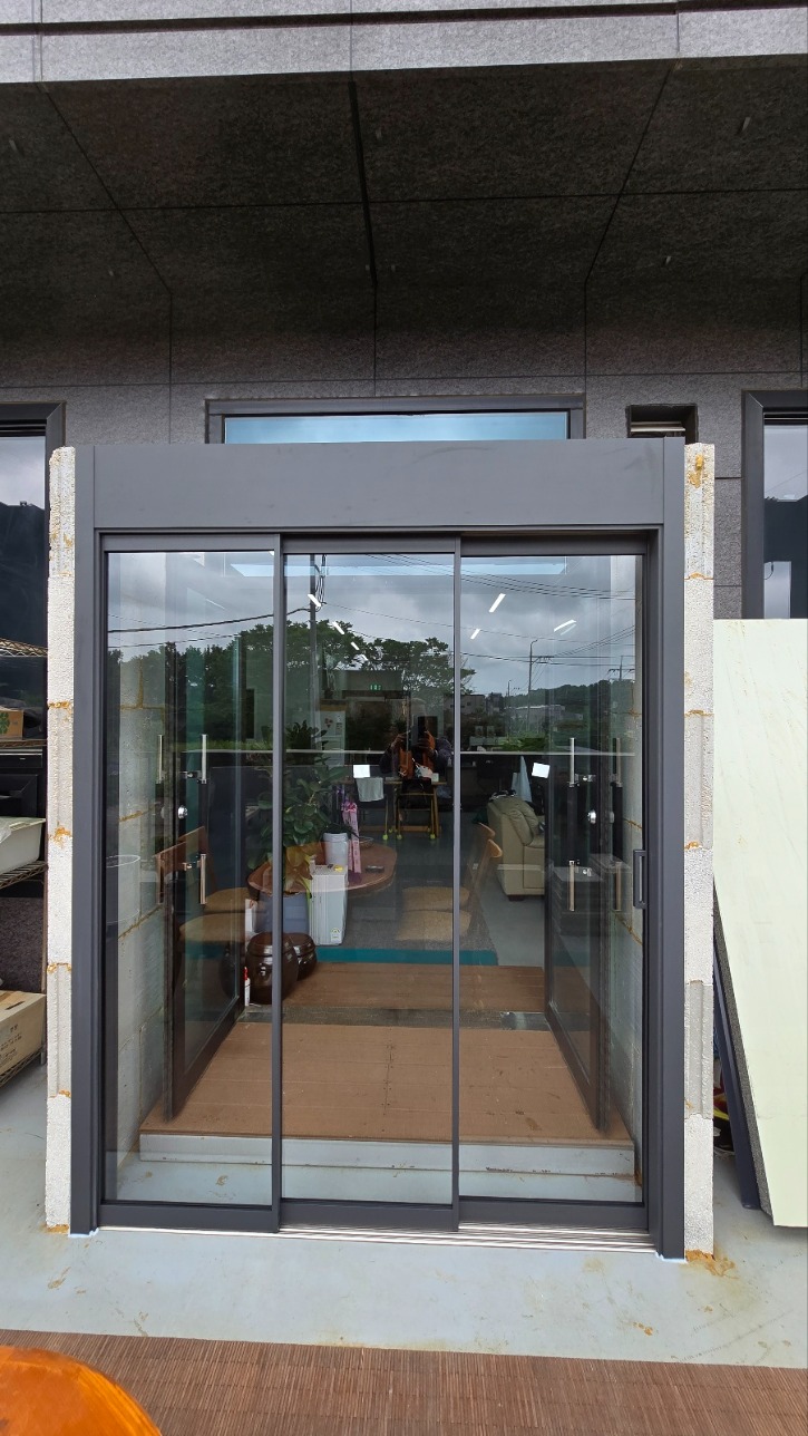 KakaoTalk_20250610_181805111_02.jpg